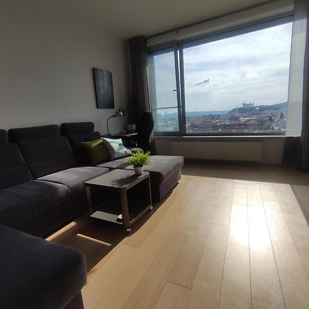 Cozy 2 Rooms Flat - Castle View Bratislava Exteriör bild